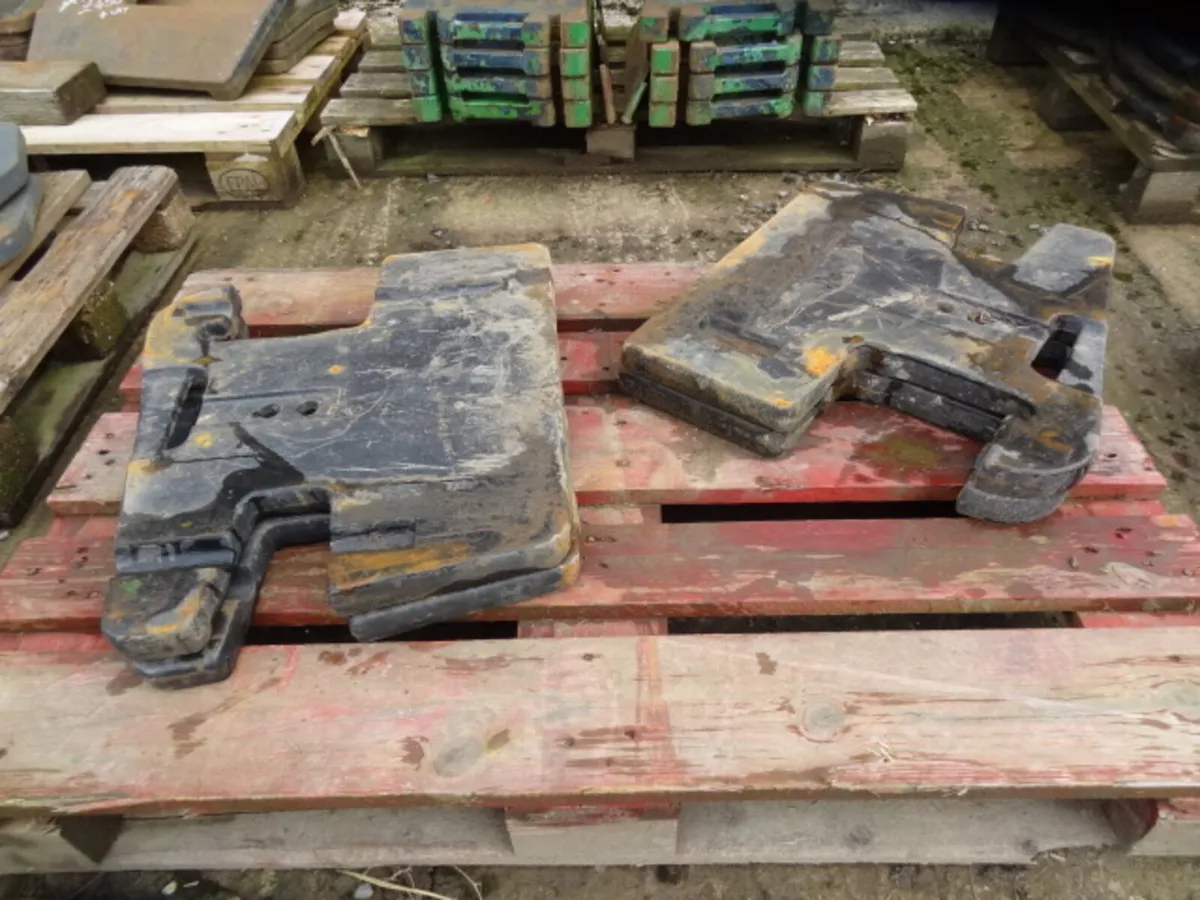 John Deere 50kg Front Tractor Weights - Image 2