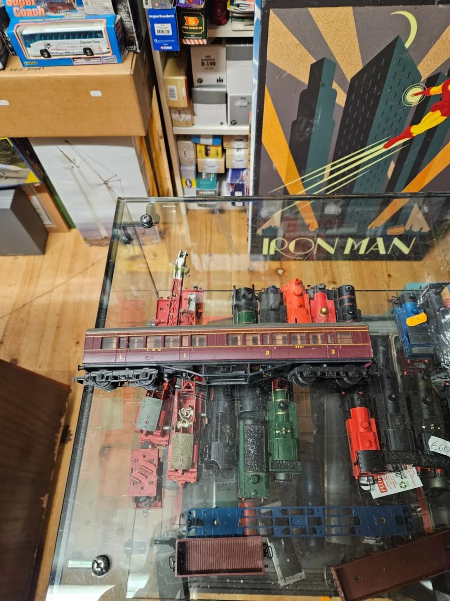 Hornby Lima OO Gauge Carraige