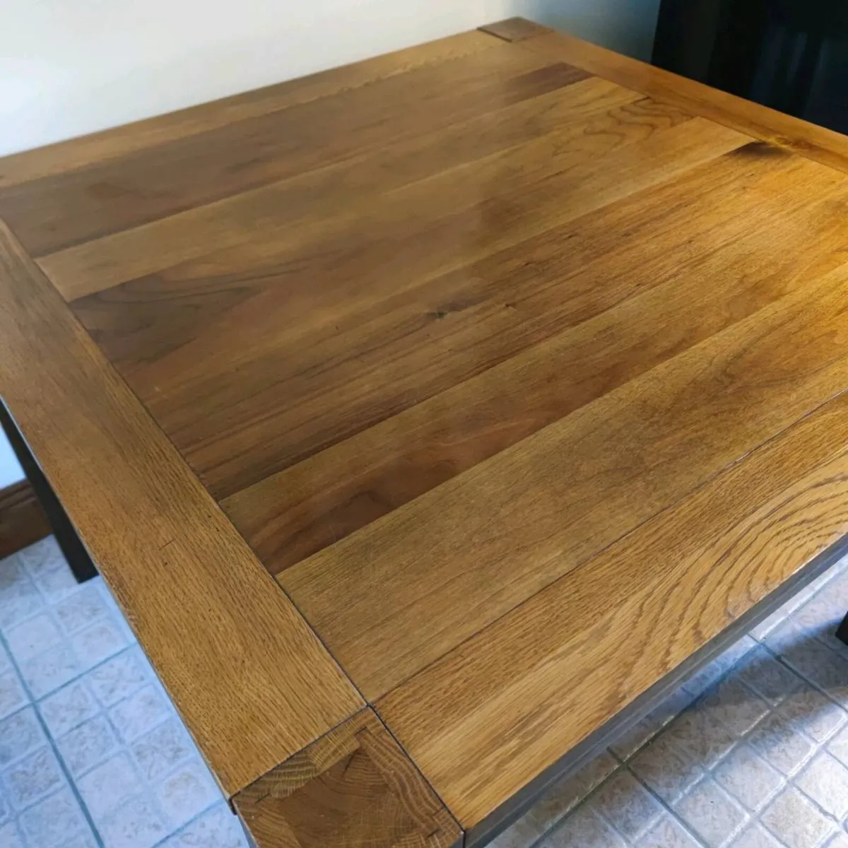 Dining table - Image 2