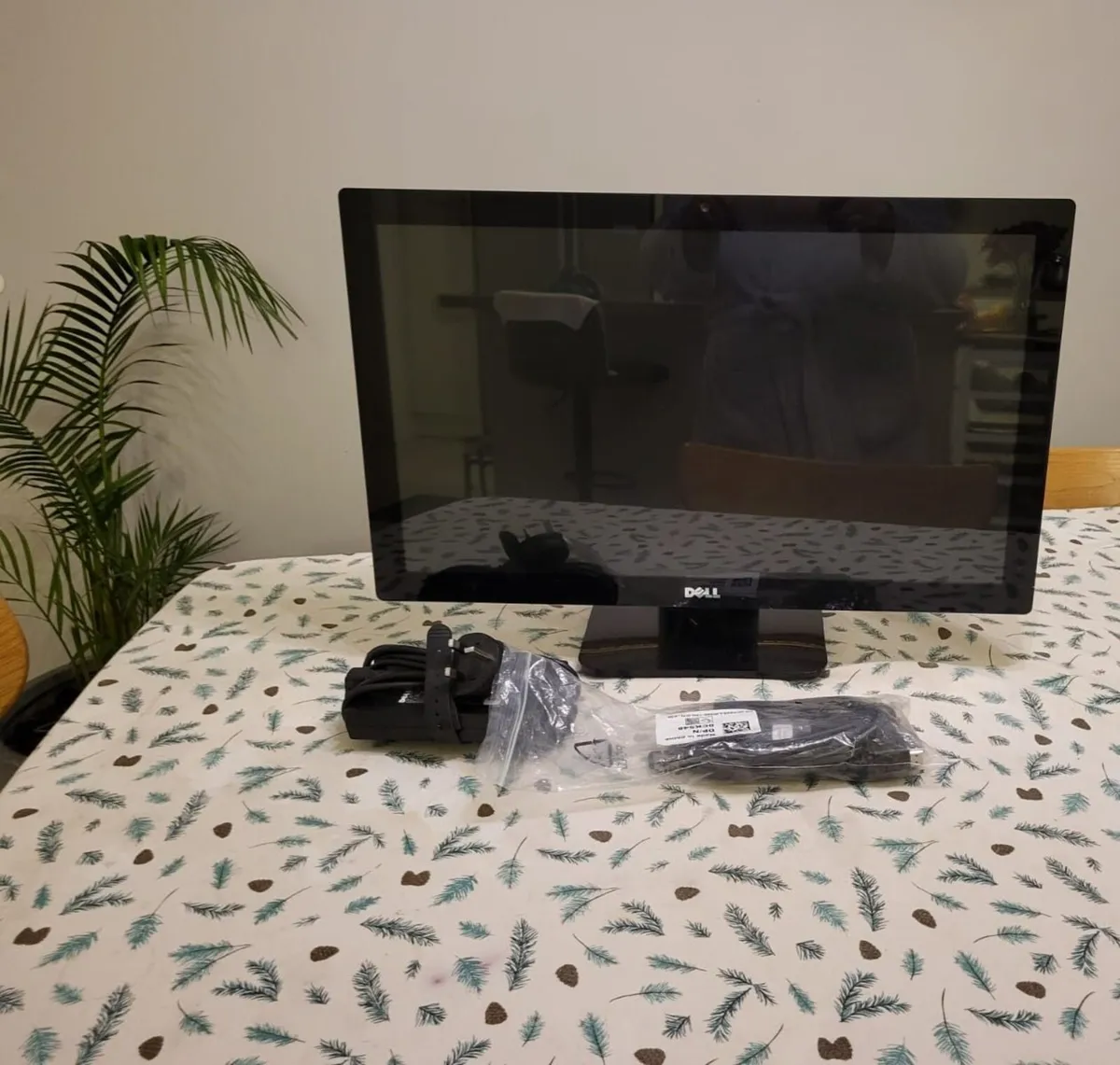 Monitor brand Dell S2340T - Image 1