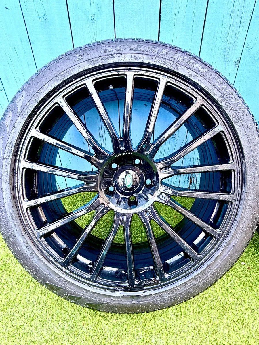 22 5x120 Range Rover ISVR - Image 1
