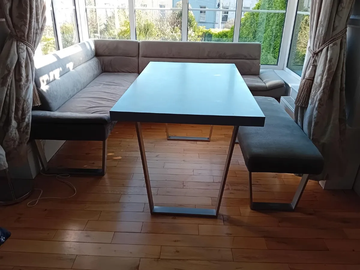 Dining table and chairs and bench - Image 4