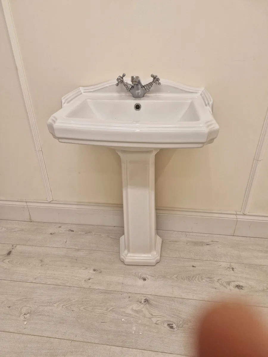 Sink - Image 1