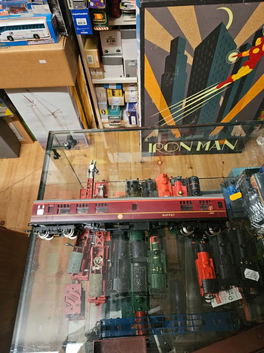 Hornby Lima OO Gauge Carraige - Image 2