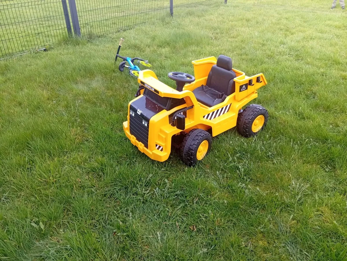 Kids ride on tractor - Image 3