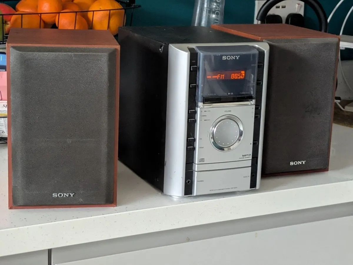 Home Stereo - Image 2