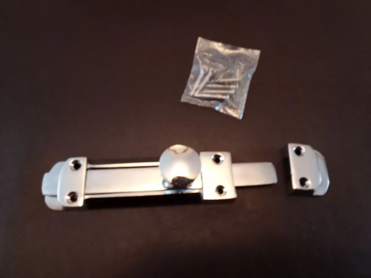 Heavy Duty Door Bolt Polished Chrome 150mm. - Image 1