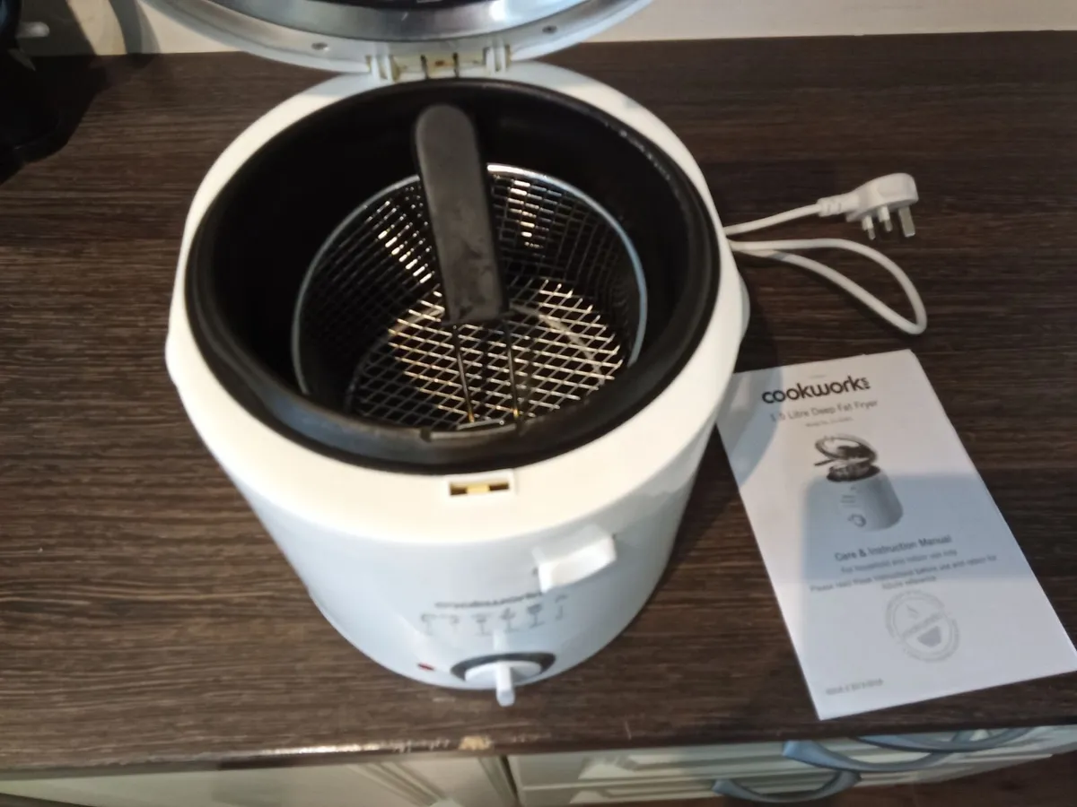 1.5 Litre Deep Fat Fryer. - Image 3
