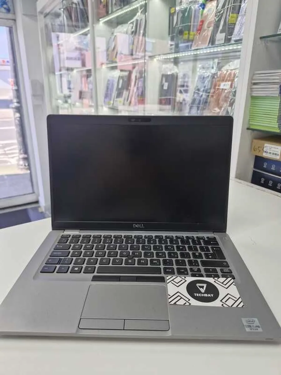 Dell Lattitude 5410| i5-1165g7 | 16 gb ram | 256ssd | 14 Inch