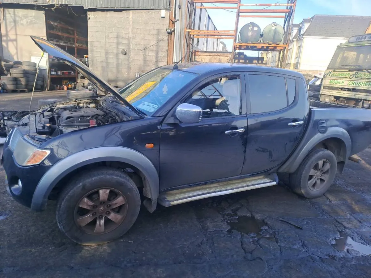 07 Mitsubishi L200 breaking for parts - Image 3
