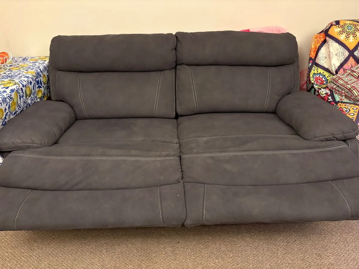 Sofa for sale - Image 3