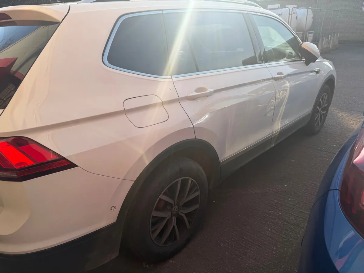 181 Vw Tiguan 7 seats - Image 3
