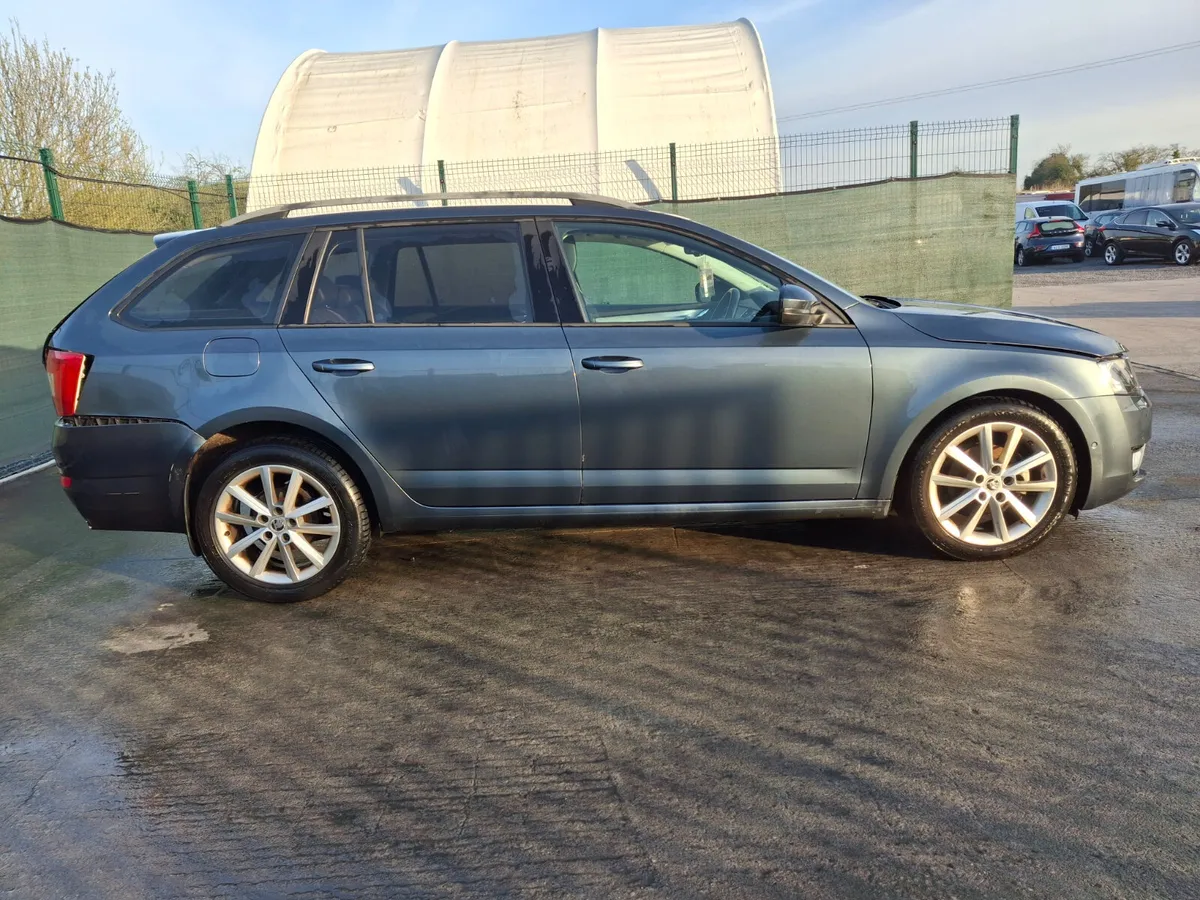 2015 Skoda Octavia  1.6 Tdi - Image 4