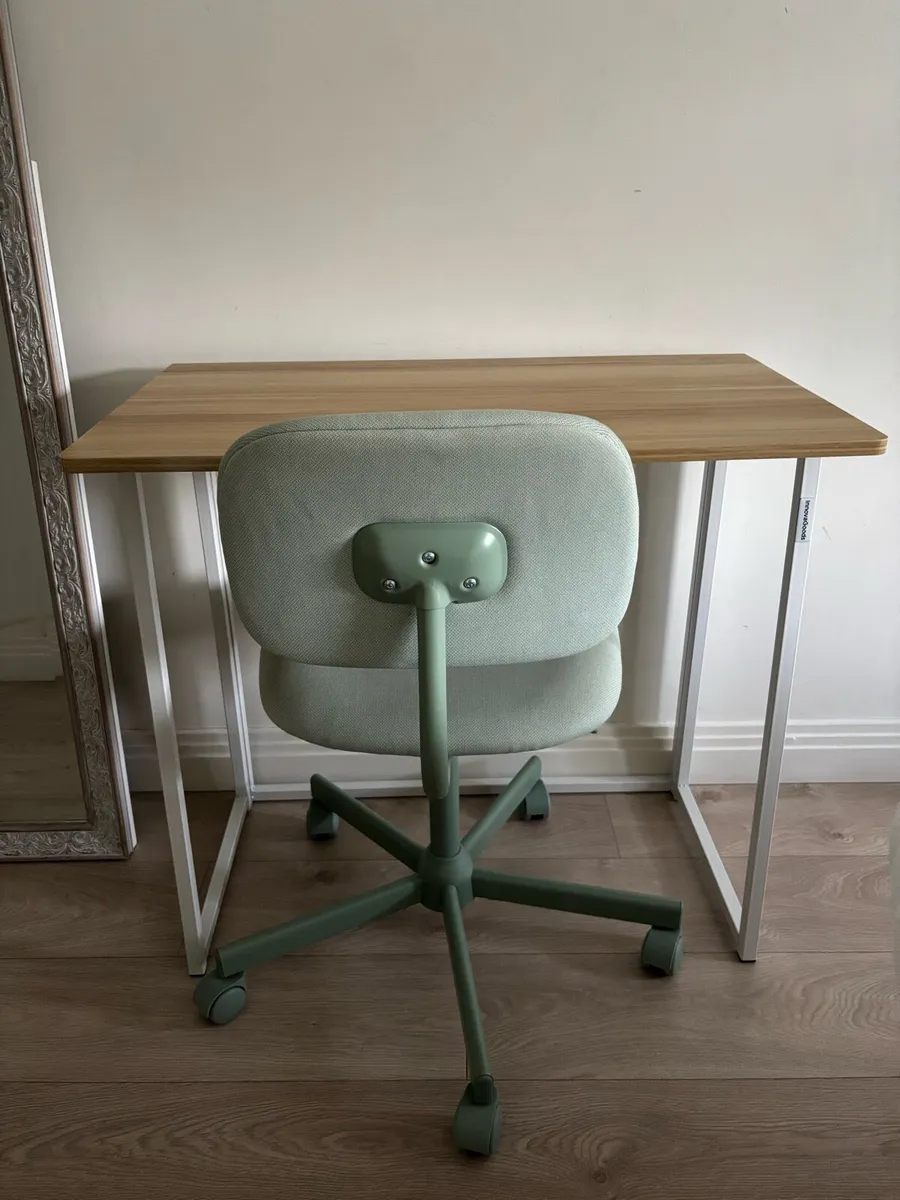 Desk and chair - Image 2