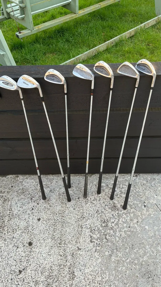 Golf clubs iron set - Image 1