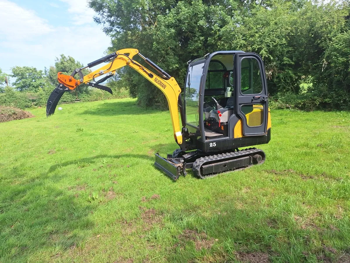 2.5 Ton Excavator 12 Hours on Clock - Image 4