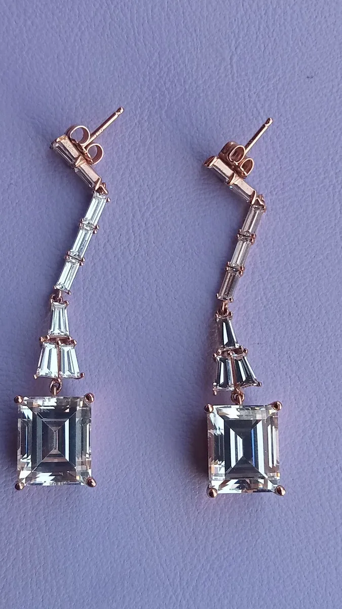 Beautiful Dangle Earrings - Image 1