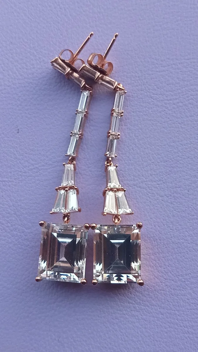 Beautiful Dangle Earrings - Image 4