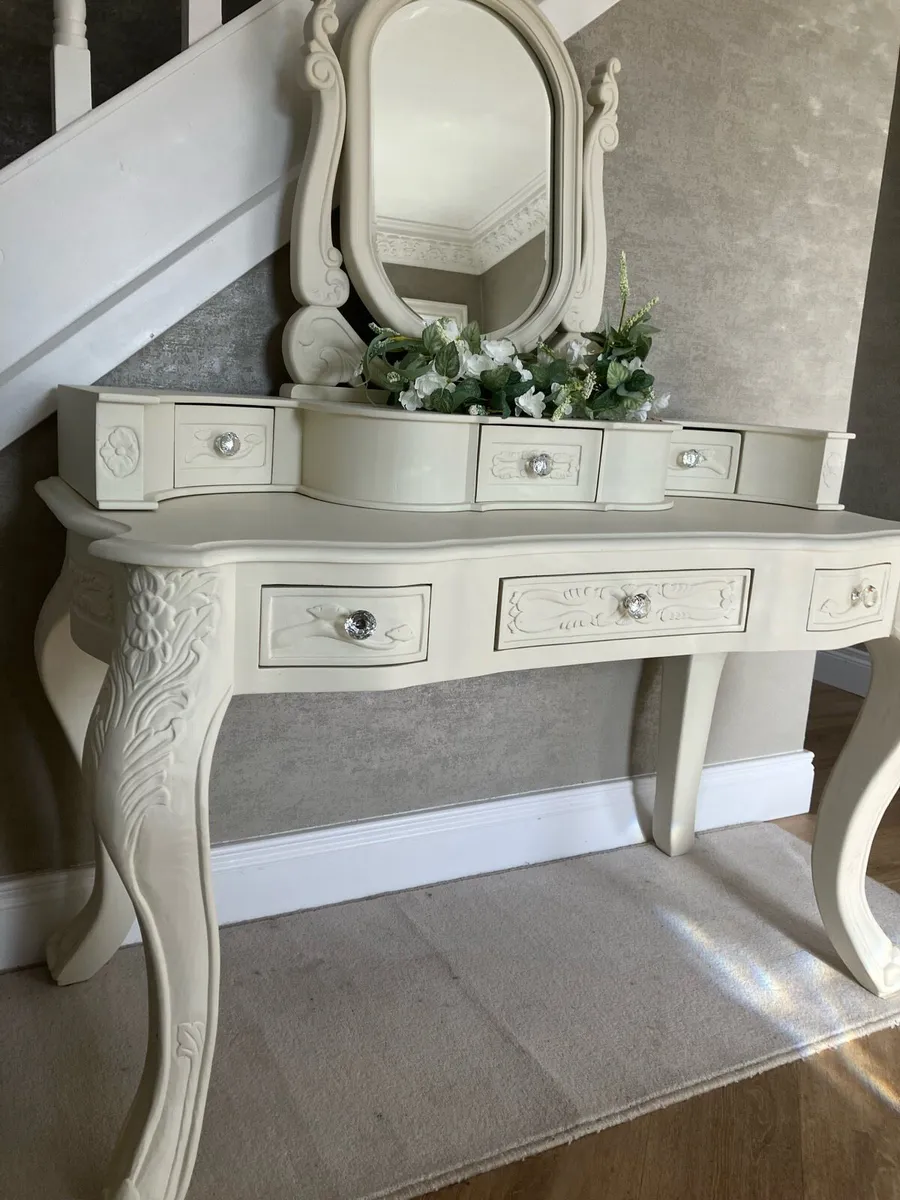 Dressing table. Dressing table and mirror b - Image 2