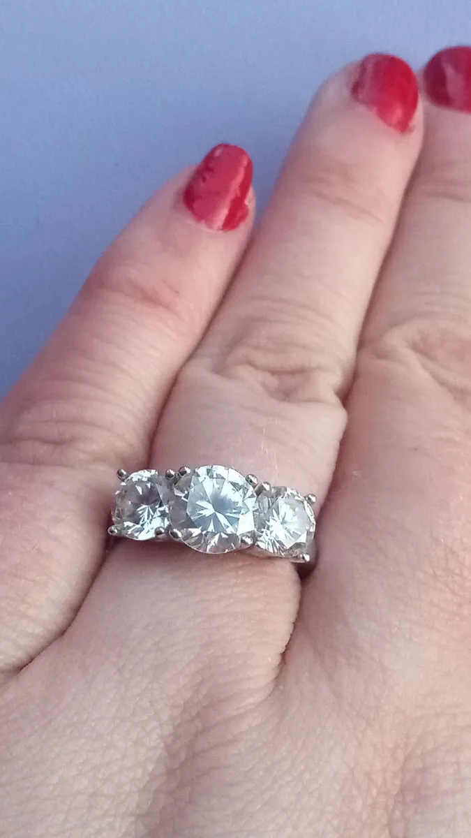 Beautiful Trilogy Dress Ring - Image 2