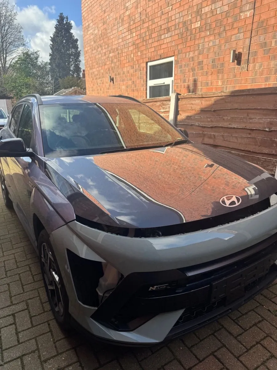 damaged repairable hyundai kona - Image 3