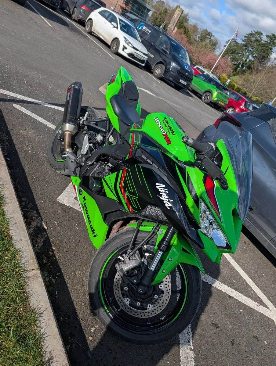 Kawasaki ZX4RR 2024 - Image 4
