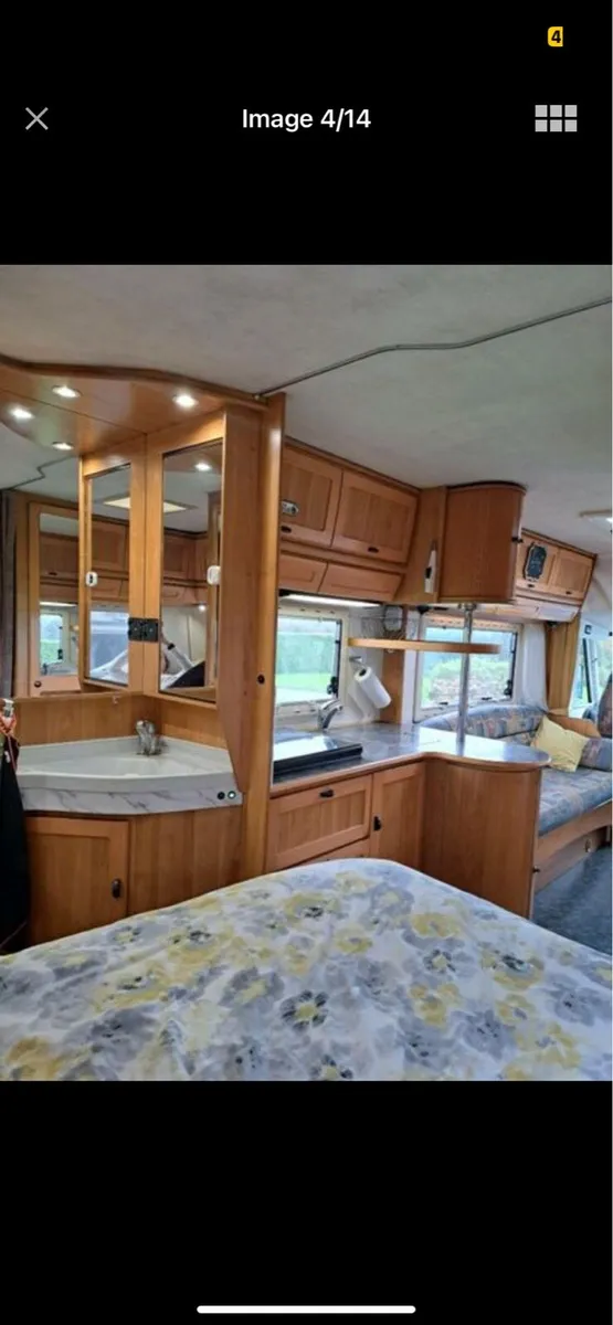 Hymer E690 Motorhome - Image 3
