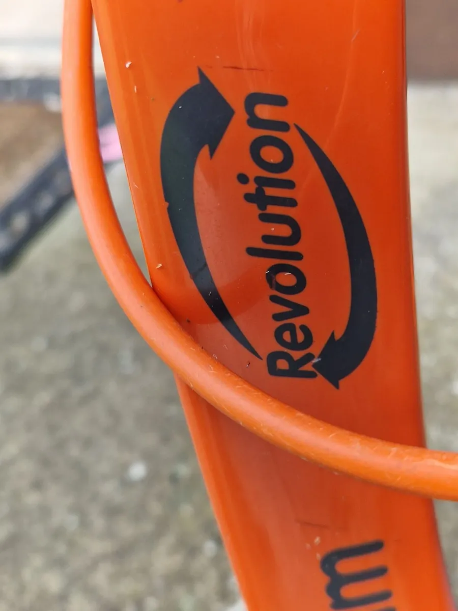 FLYMO Revolution 2500 Auto Feed Electric Strimmer - Image 3