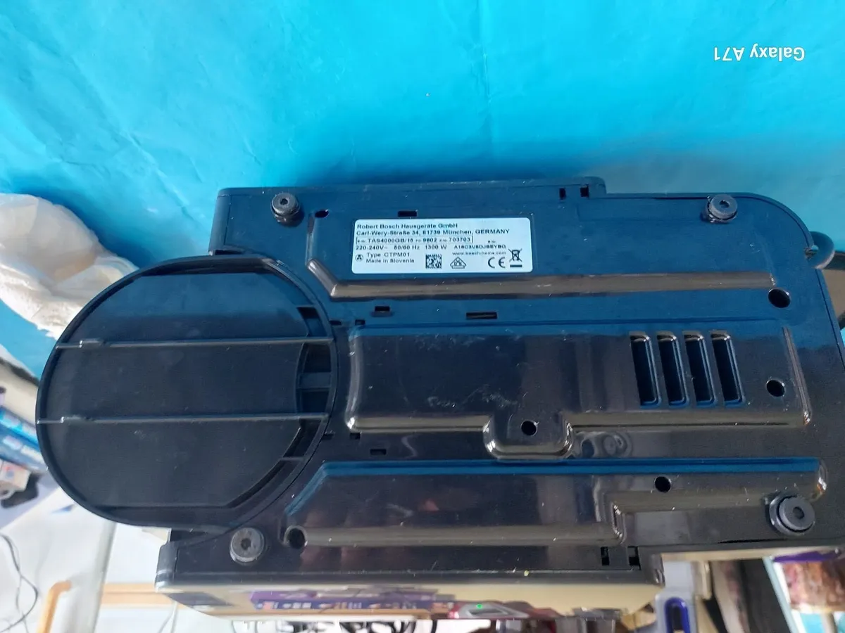 Bosch Coffee Maker TAS4000GB, Excellent condition - Image 3