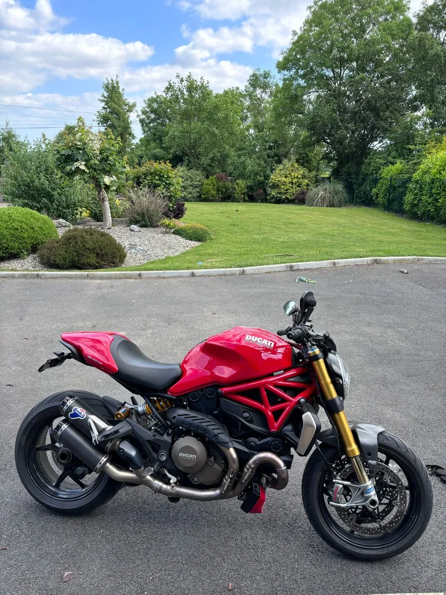 Ducati Monster 1200s - Image 2