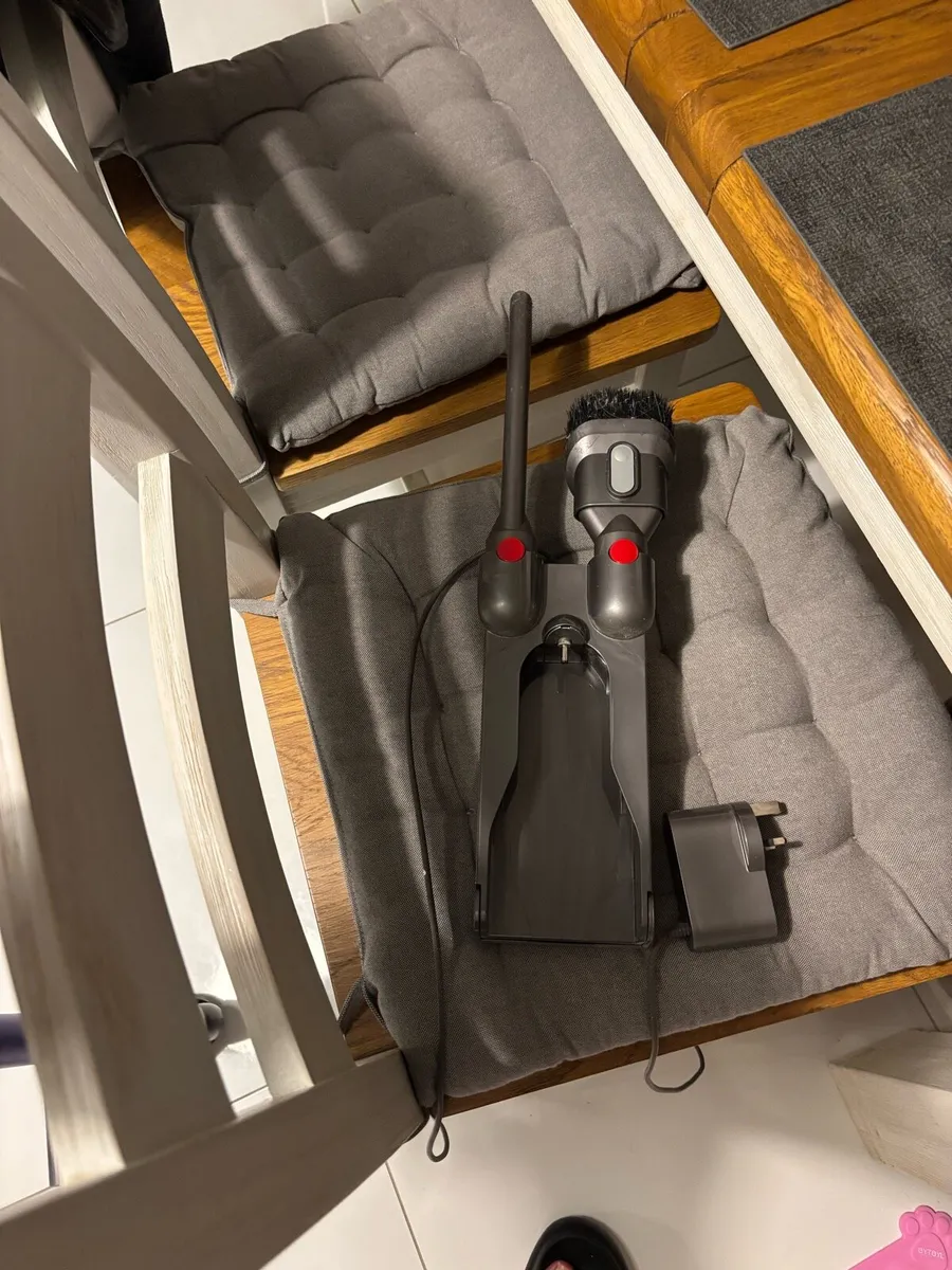 Dyson V11 Cordless - Image 2