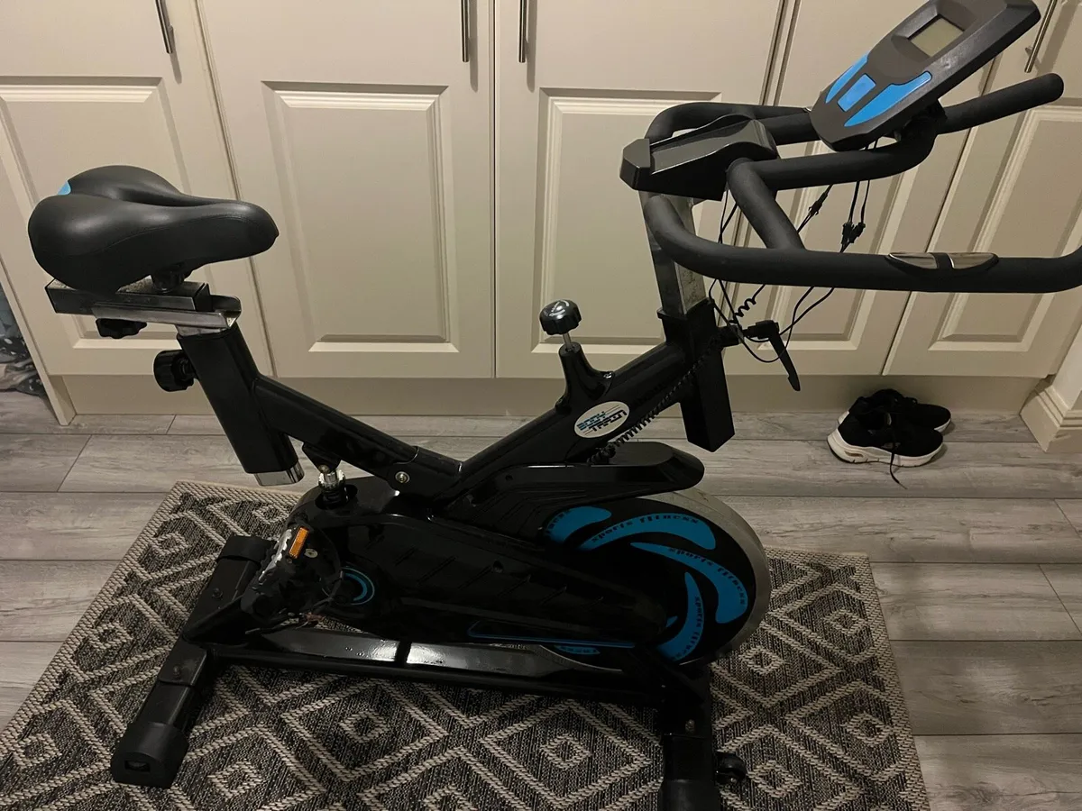 Exercise bike - Image 1