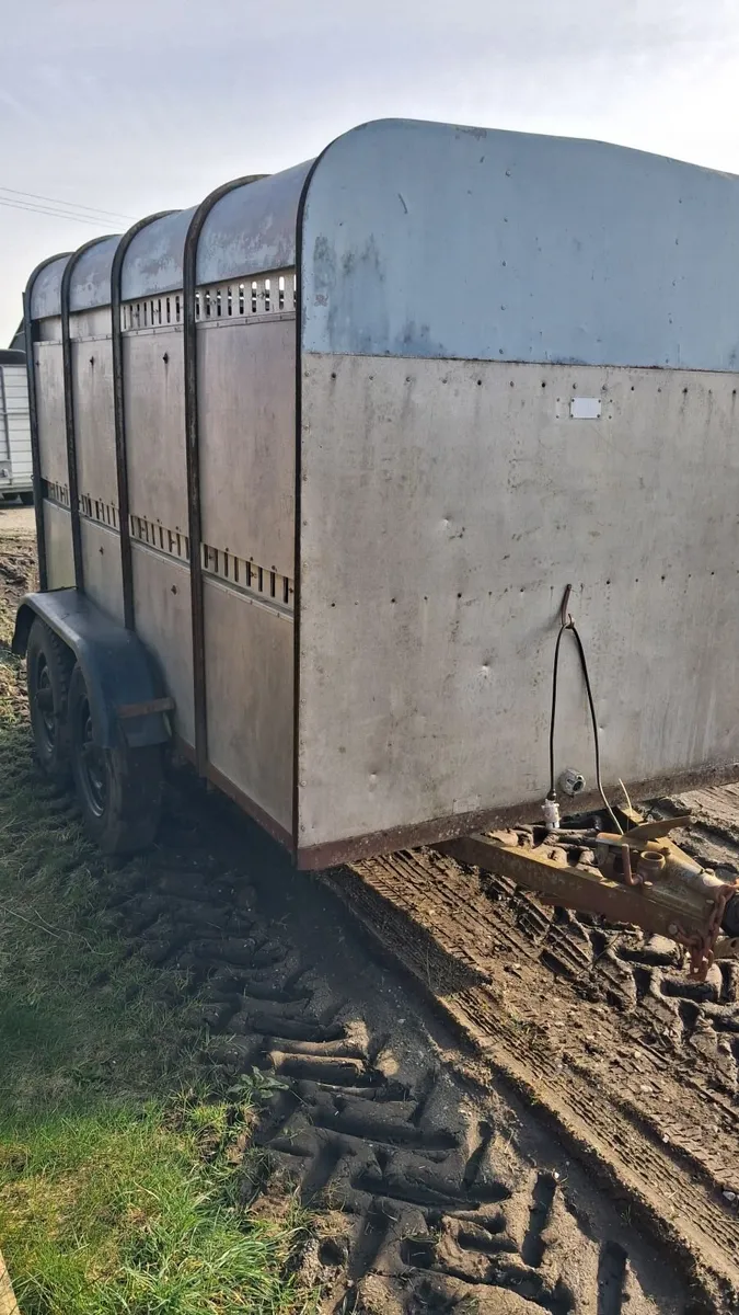 Trailer 10x6 - Image 1