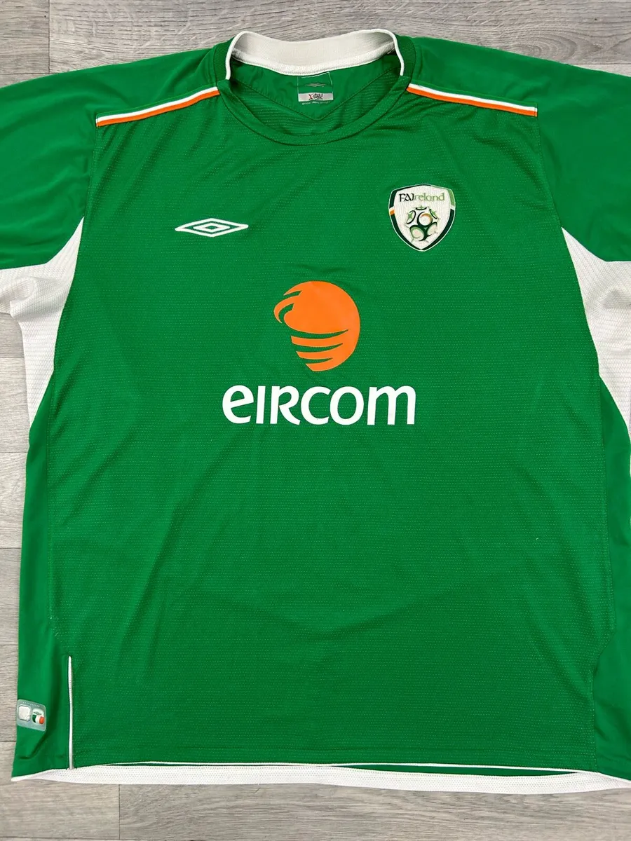 Genuine Vintage 2004 Umbro Ireland Home Jersey XXL - Image 2
