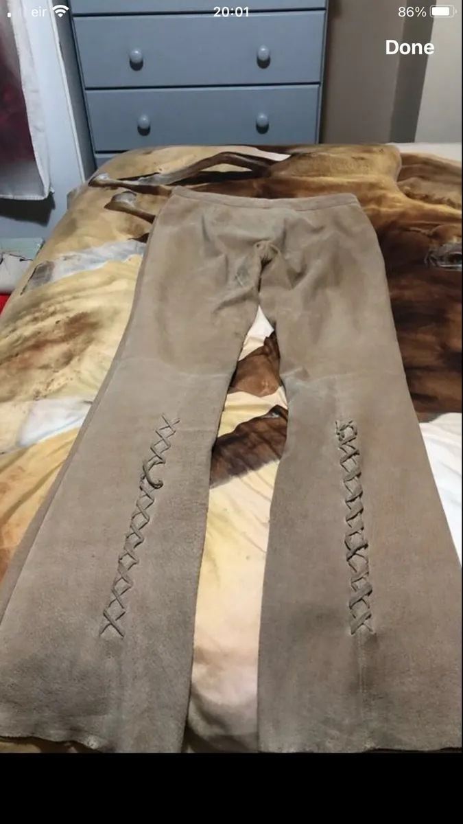 Ladies leather trousers size 10 €15 - Image 2