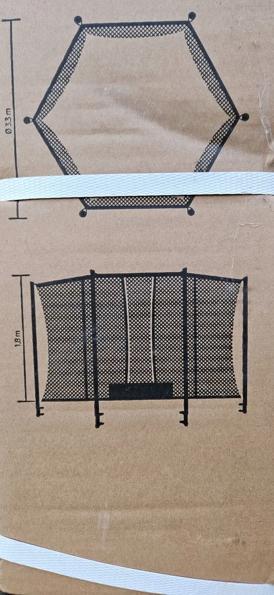 Berg 330 Trampoline Surround - Image 3