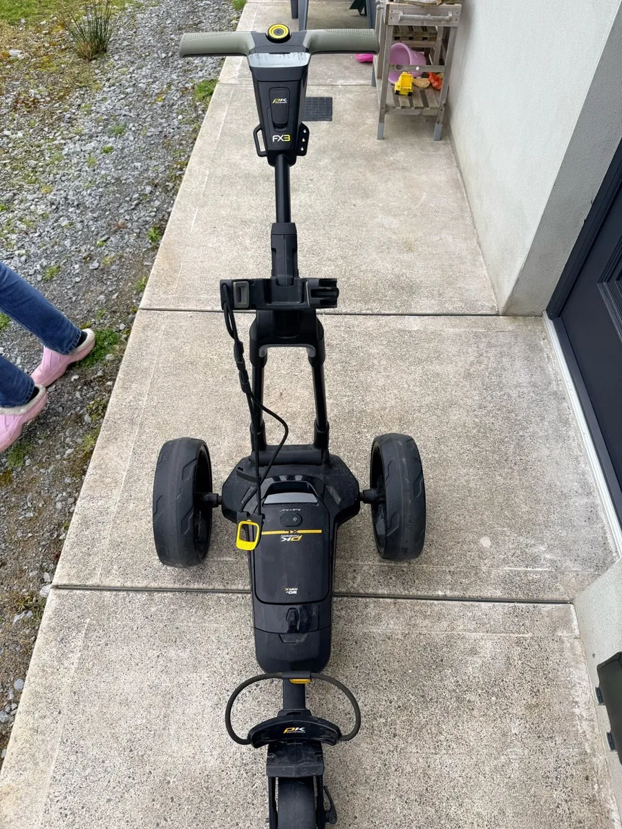 Powakaddy FX3 with extended lithium battery - Image 1