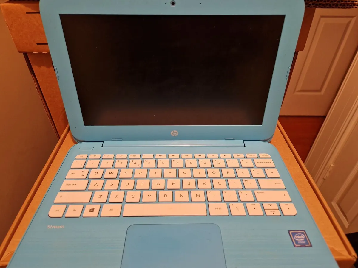 HP Stream, 32GB HDD, 2GB Ram, Windows 10, Blue - Image 1