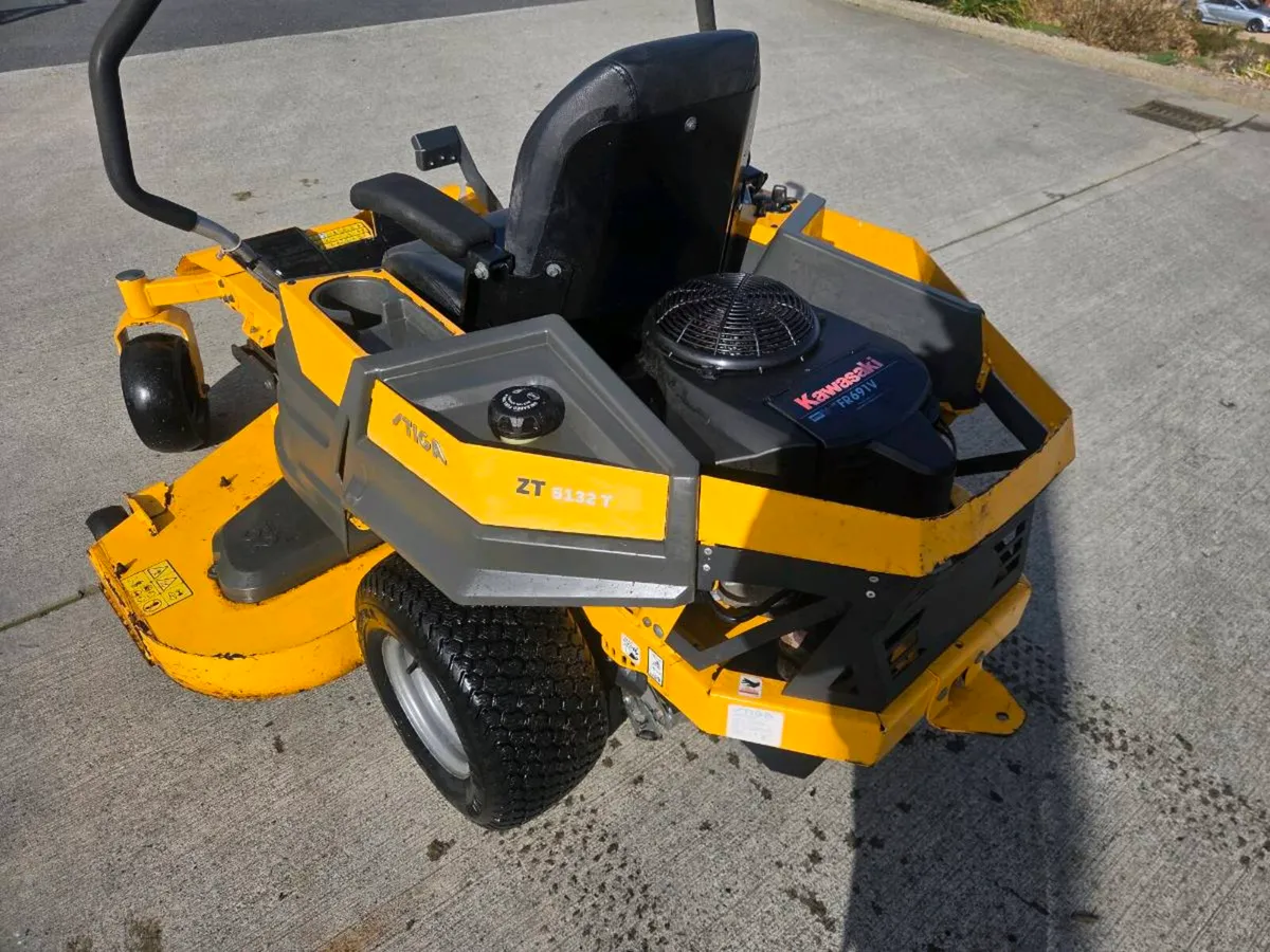 Stiga lawnmower for sale - Image 4