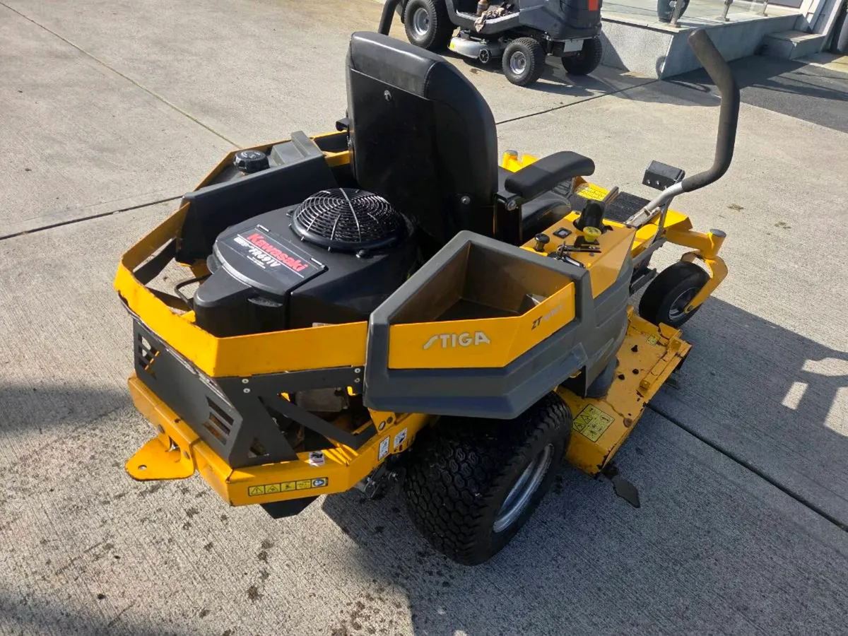 Stiga lawnmower for sale - Image 2