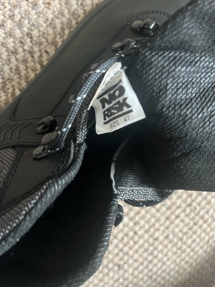 New boots Mo Risk - Image 4