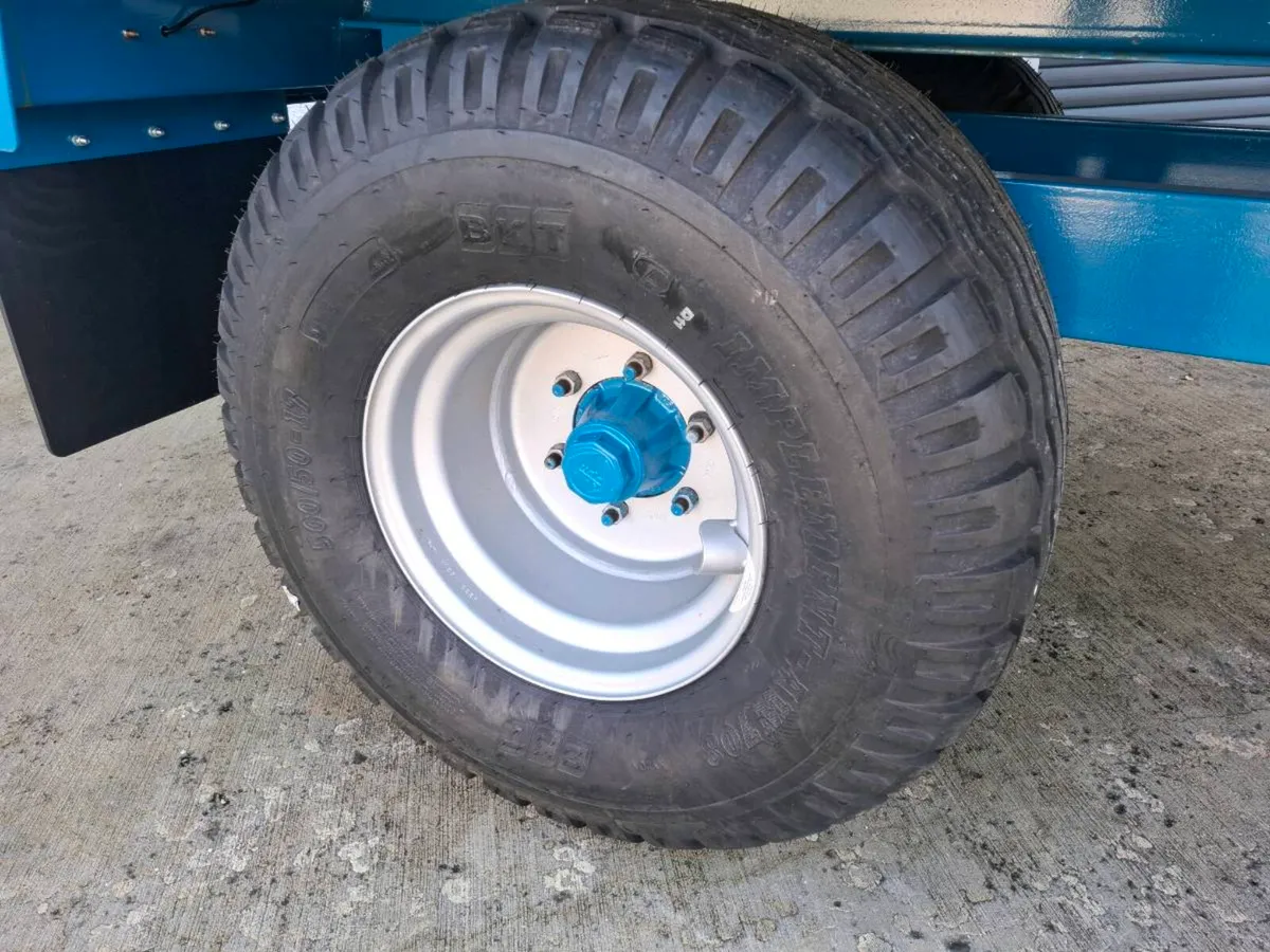 Wam 12ft x 7ft tipping trailer LIKE NEW NO VAT - Image 2