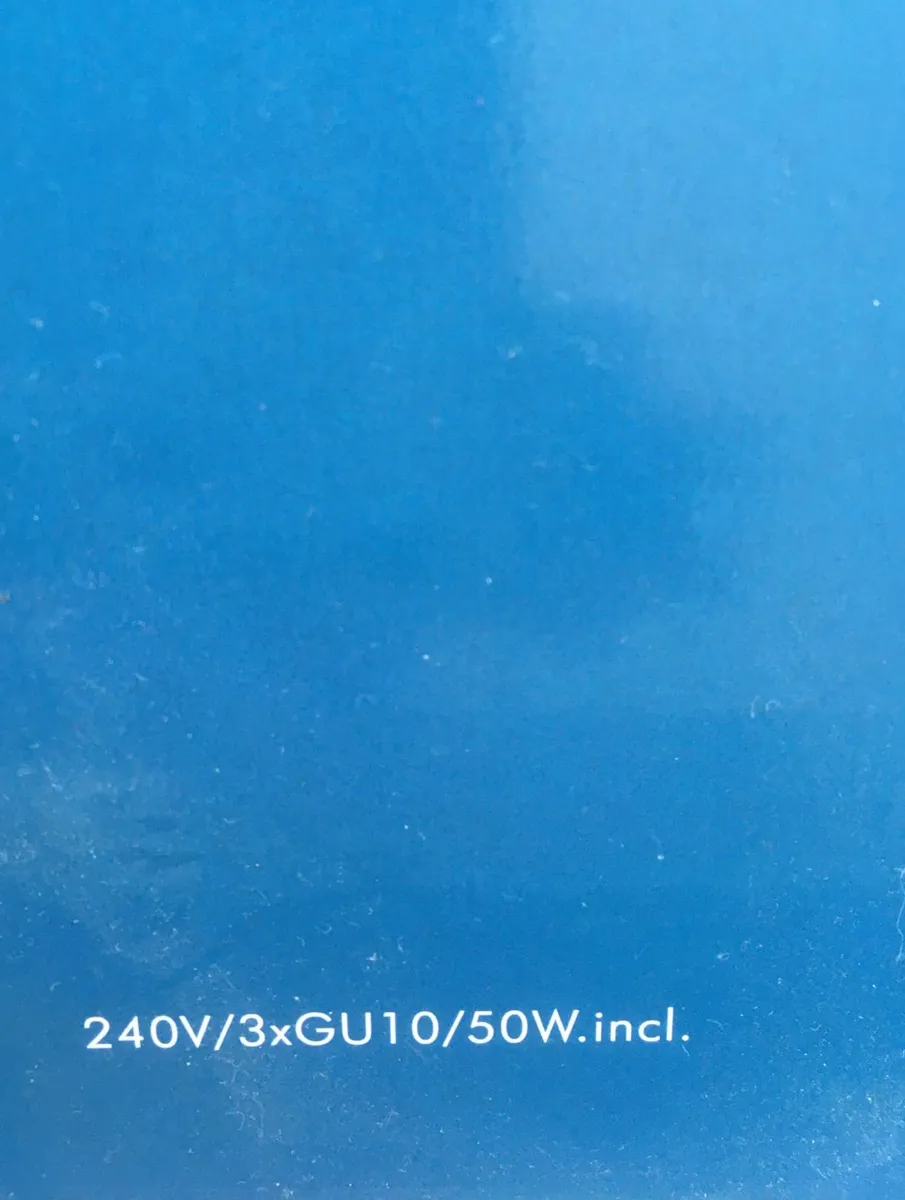 BRAND NEW in Box 3 Way Ceiling Light - Image 2