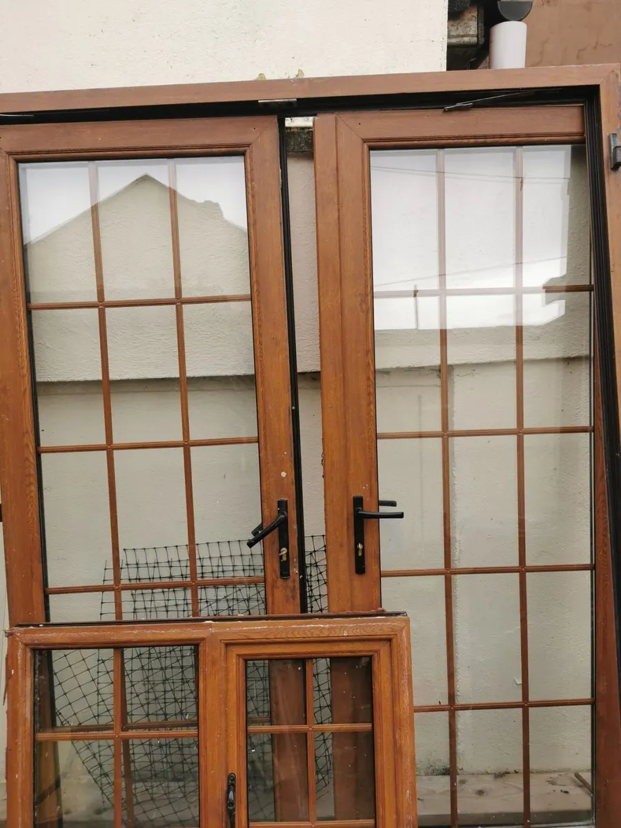 Solid Oak 15 Panel Doors and Window - Image 2