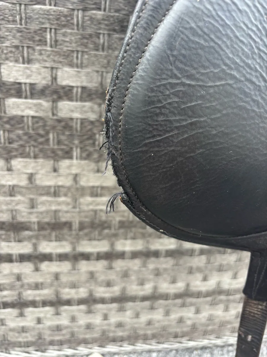 Devoucoux dressage saddle - Image 3