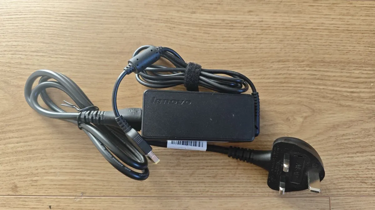 Lenovo 45W 20V 2.25A Adapter Charger Power Supply - Image 2
