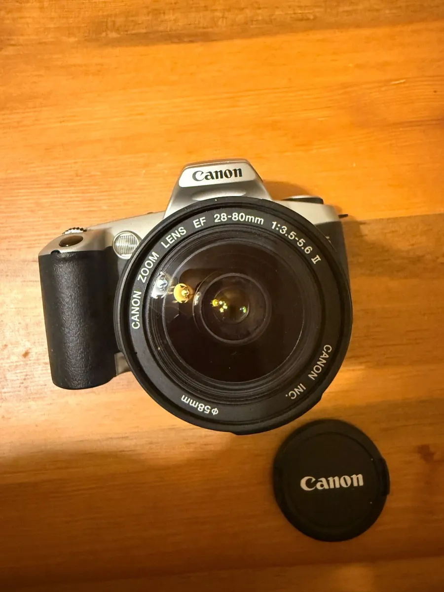 Canon EOS 500n Film Camera with Zoom Lens - Image 2
