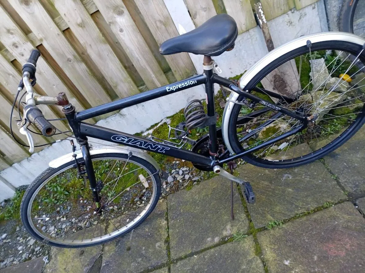 Giant Expression LX city Bike - Image 3