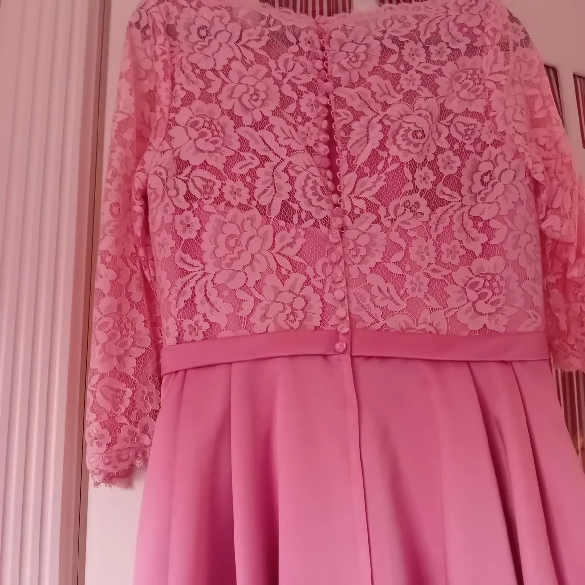 Fab occasion dress. - Image 2