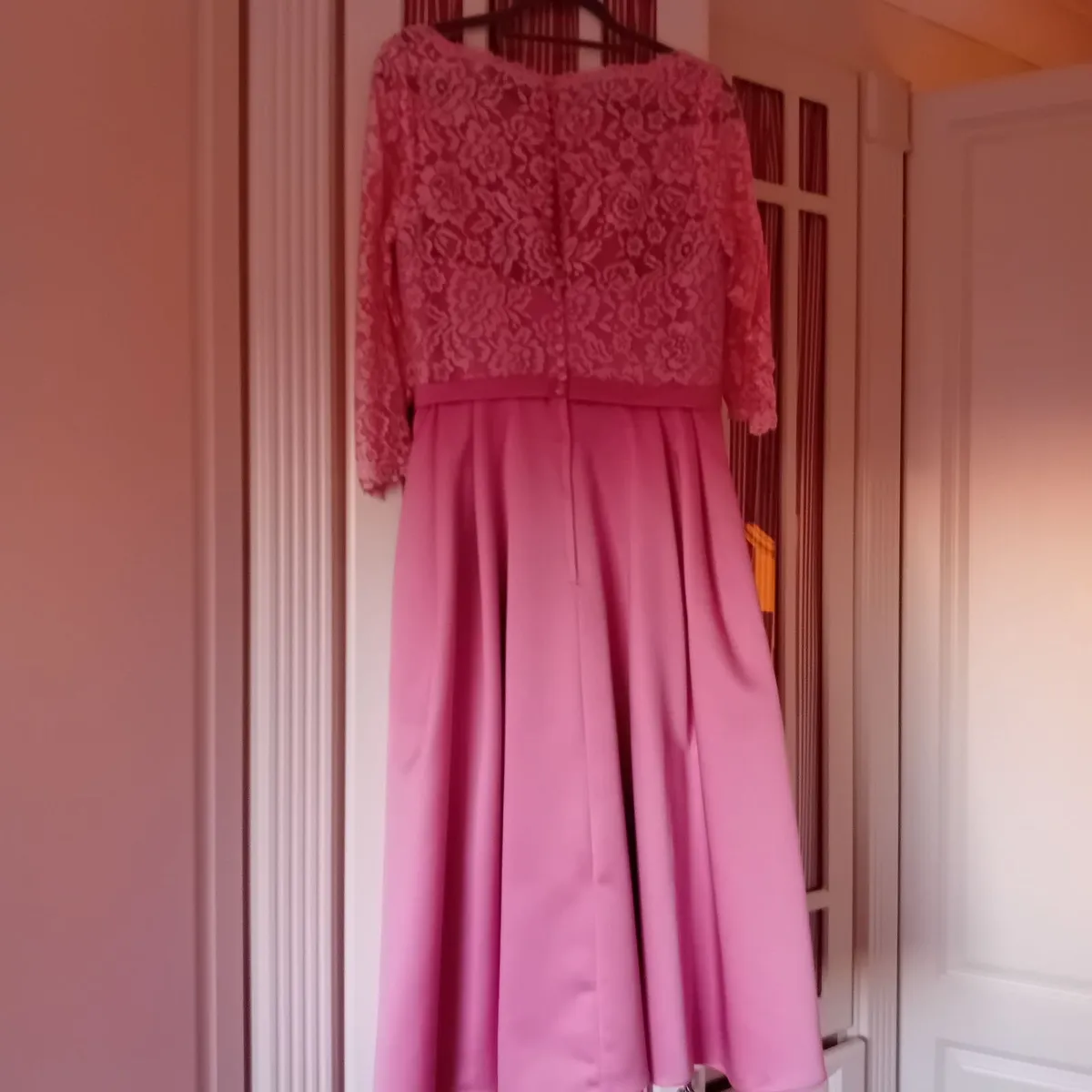 Fab occasion dress. - Image 3